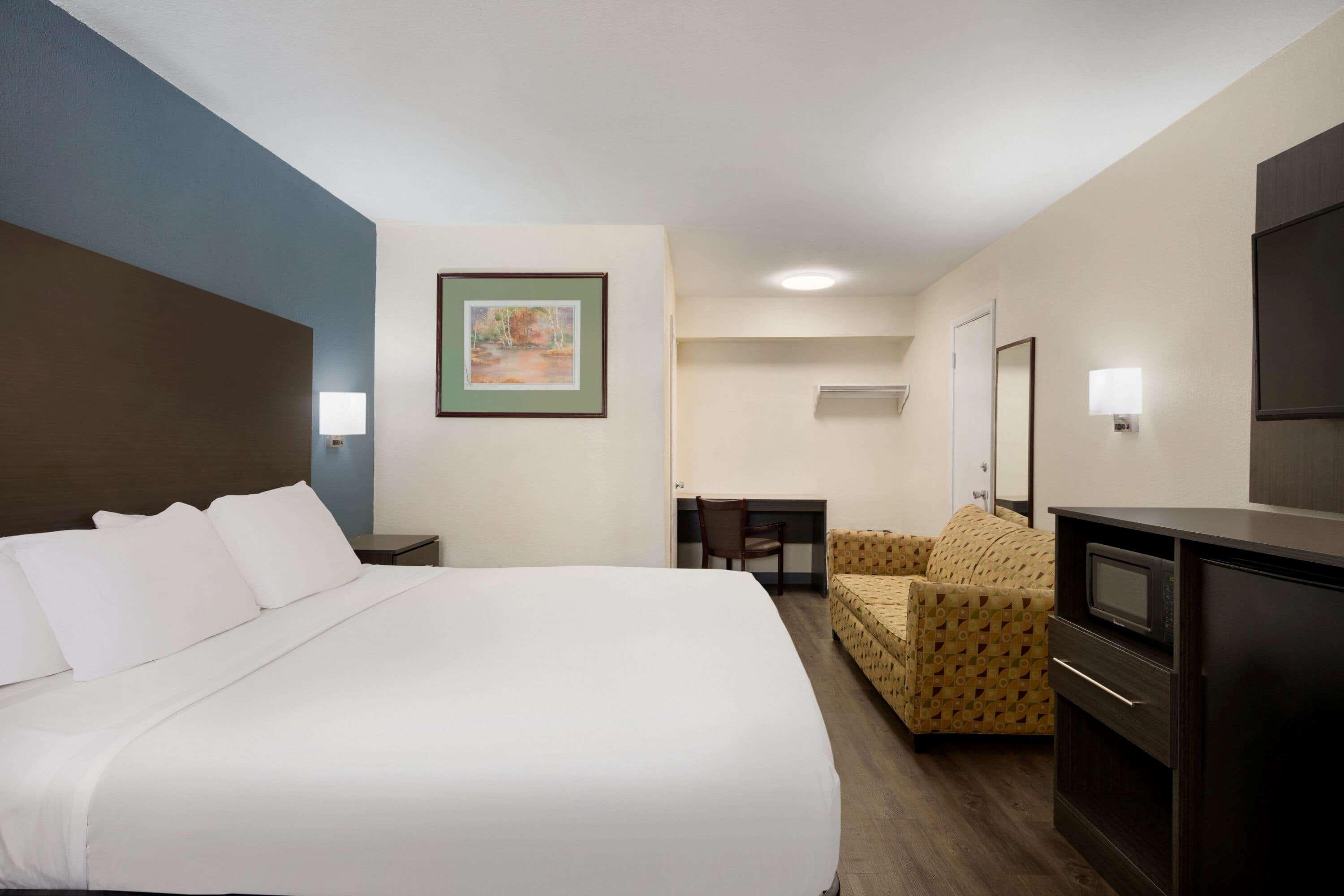 Days Inn By Wyndham Lawton Bagian luar foto