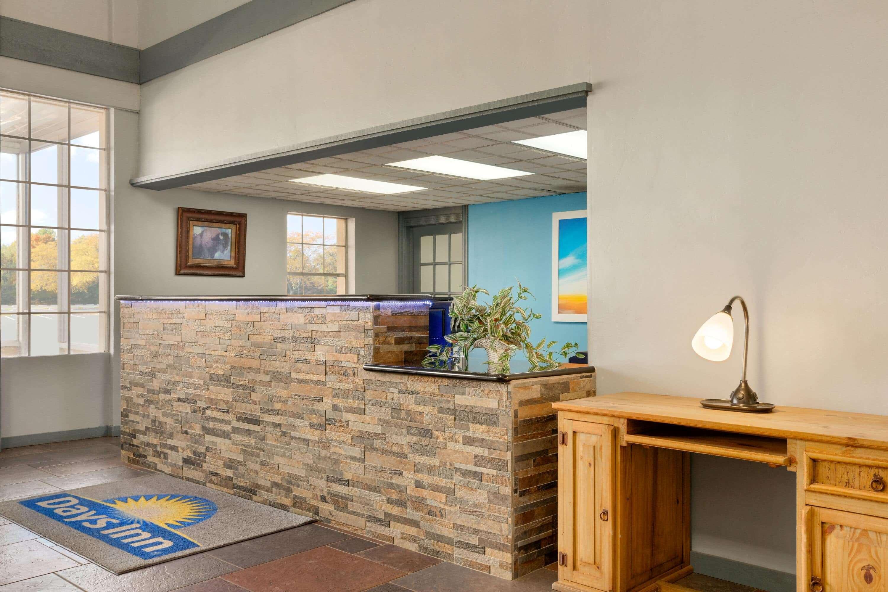 Days Inn By Wyndham Lawton Bagian luar foto