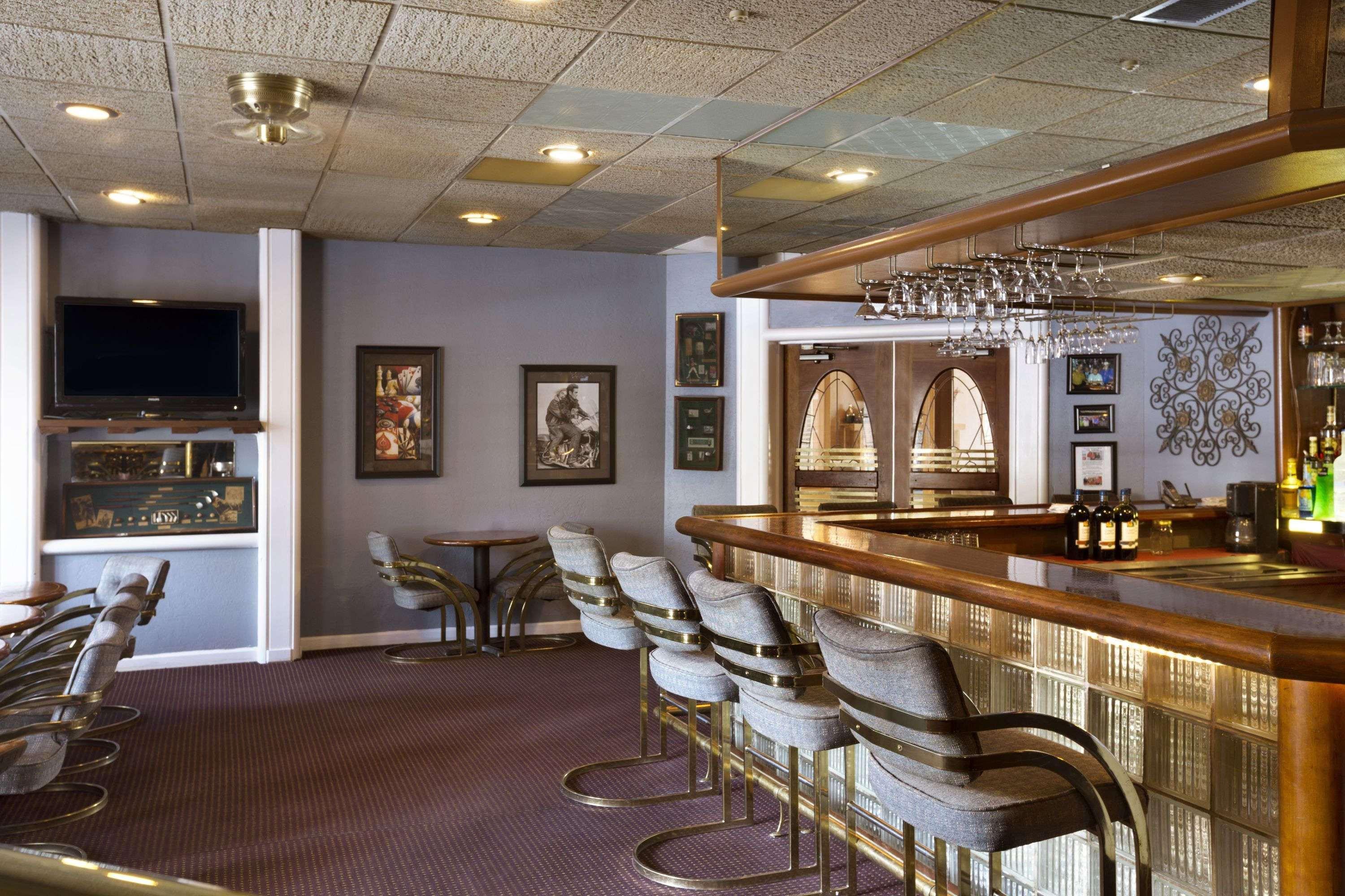 Days Inn By Wyndham Lawton Bagian luar foto