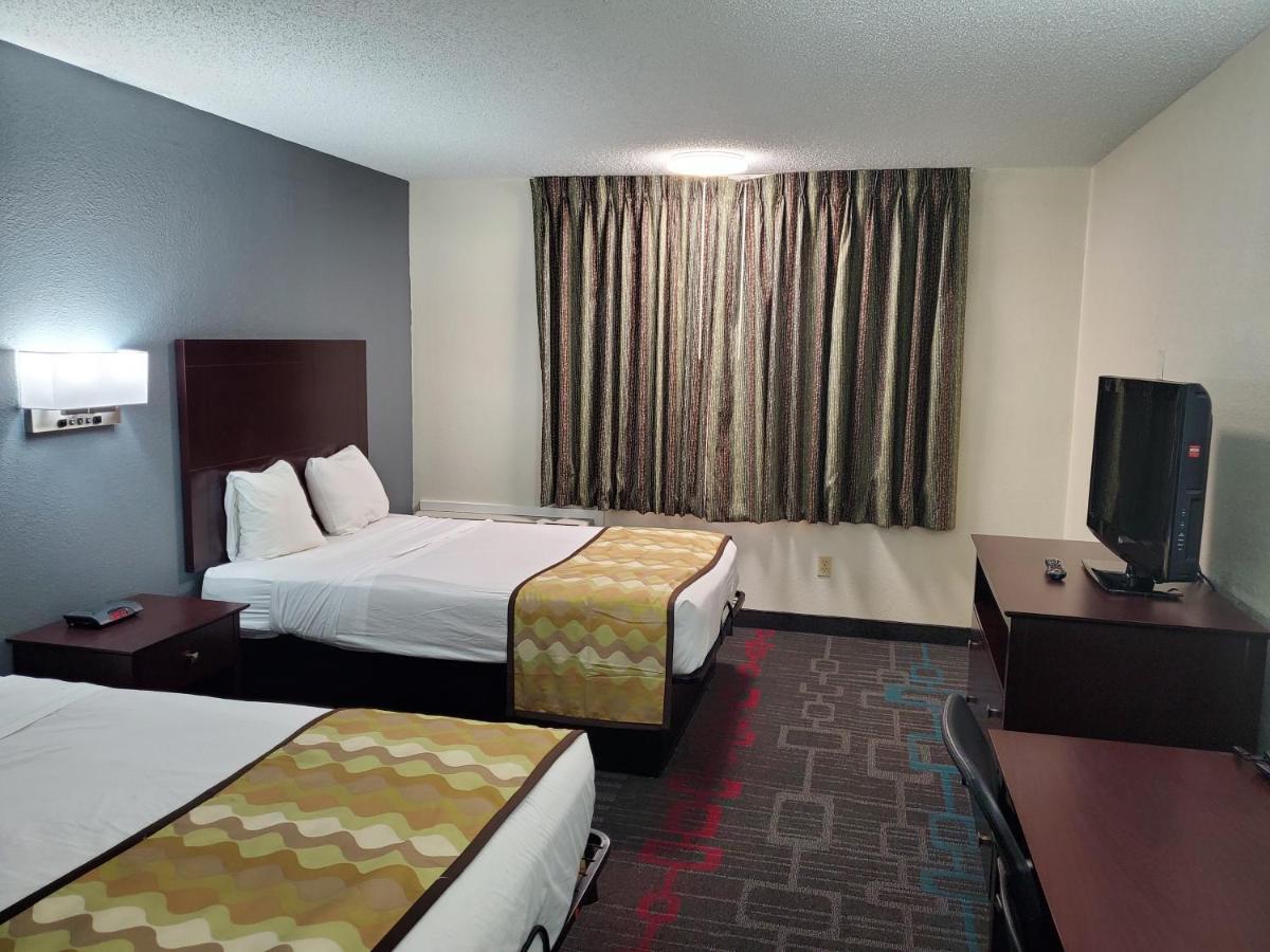 Days Inn By Wyndham Lawton Bagian luar foto